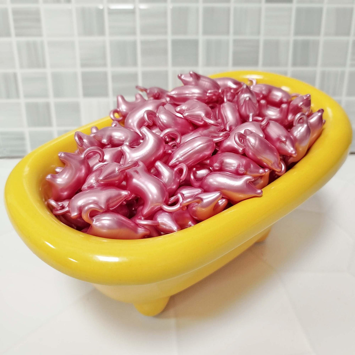 80 Perlas De Baño En Forma De Cerdito - Con Aceite De Soja - Hidrata, Suaviza Y Perfuma La Piel - Aroma Rosas_2