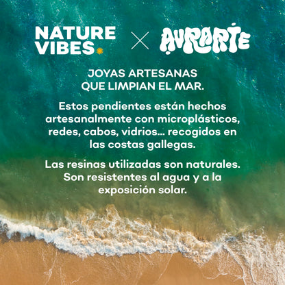 Pendientes de Aro Pantín - Vidrio de Mar Reciclado de Galicia, Joya Artesanal Única - Nature Vibes_5