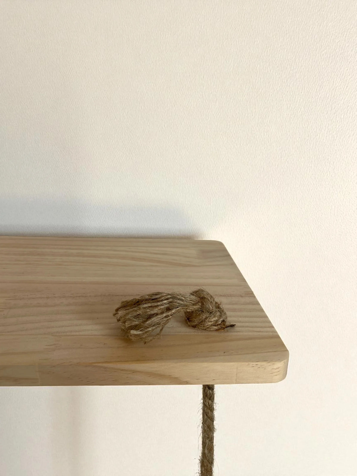 Árbol Rascador Para Gatos Salina Con Estructura De Suelo Y Sistema Anticaída Althea Living 127x60x27cm_5