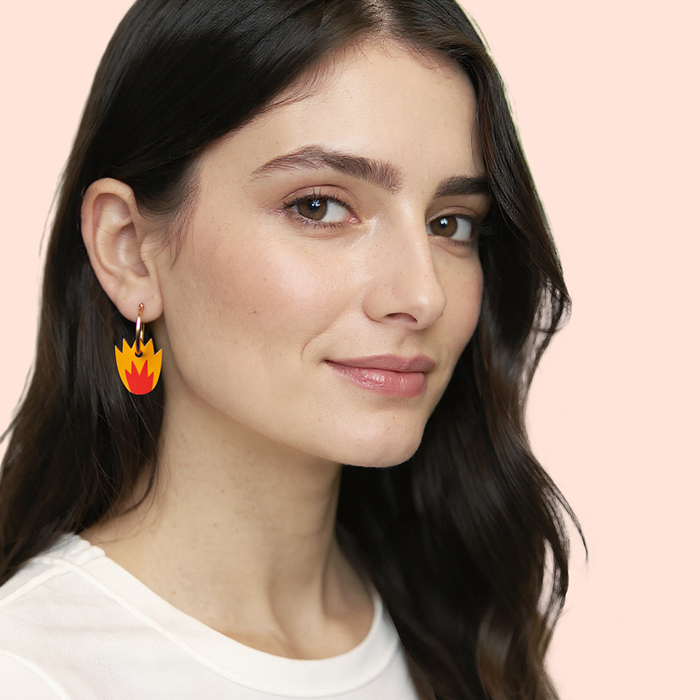 Pendientes Fuego - Aro de Acero Quirúrgico y Bañado en Oro de 18k - Nature Vibes_3