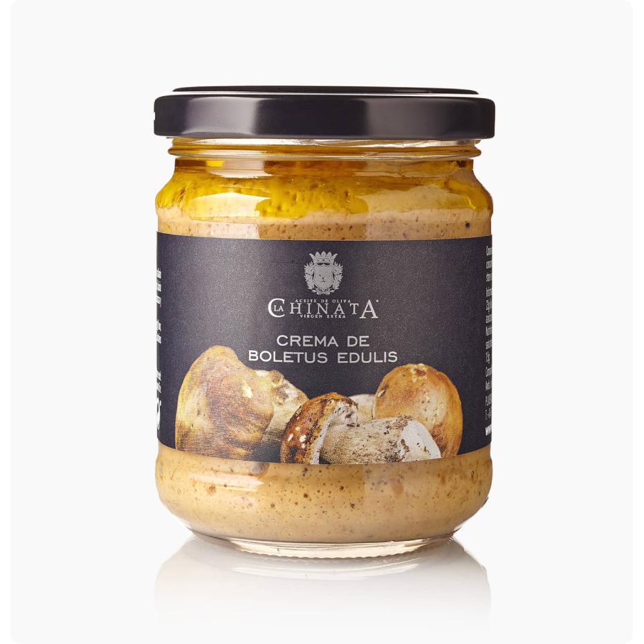 Cesta Regalo Mediana Gourmet nº1 La Chinata con 8 Productos.