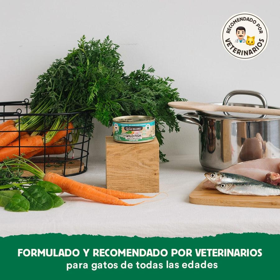 Pack 6x Lata de Pescado y Pavo BARF para gatos 120 g Wild Balance + Regalo: Tapa reutilizable para latas, Wild Balance